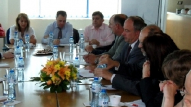 Мирослав Найденов проведе работна среща с Клуба на дипломатите-икономисти