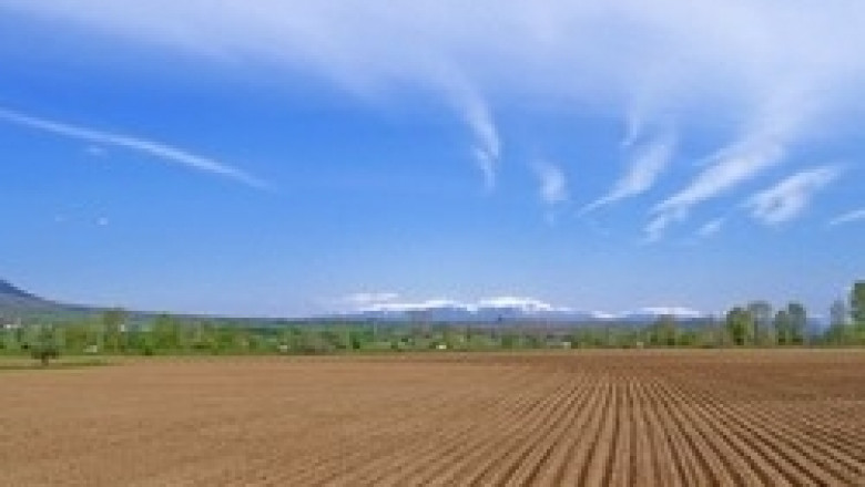 Фондовете за земеделска земя застават срещу промените в Закона за земи