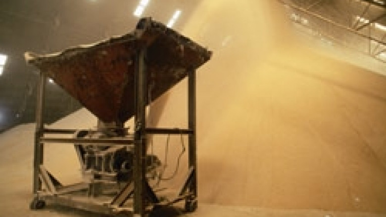 НАП започва проверки на 50 производители и търговци със зърно
