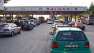 Македонски фермери блокират границата с Гърция в знак на протест - Agri.bg