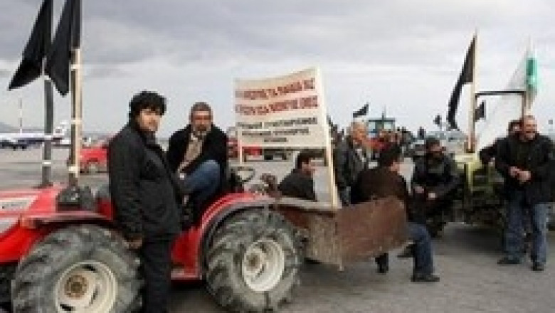 Гръцките фермери нагледно ни показаха как трябва да се протестира