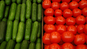 След слаби години: Ръст в производството на домати и краставици