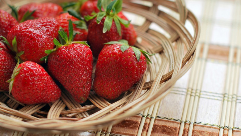 Горчив сезон за полските производители на ягоди