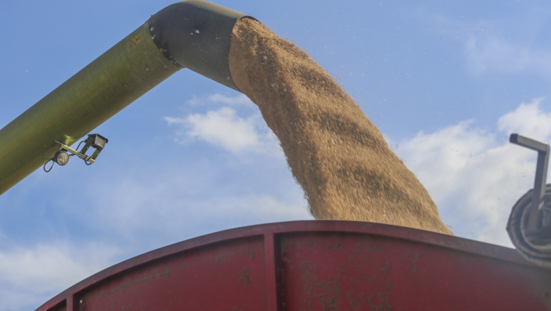 Жътвата на пшеницата приключва с реколта над 5,8 млн. тона