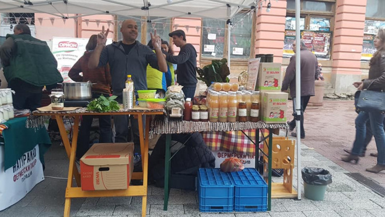 Мандра от високо в Родопите слиза на фермерски пазар в Пловдив