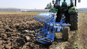 Bloomberg: Как фермерите да се справят, независимо от климата и световната икономика?