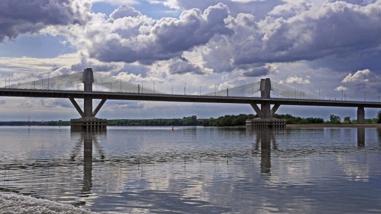 Биосигурност: Пълна дезинфекция на автомобилите на Дунав мост 2