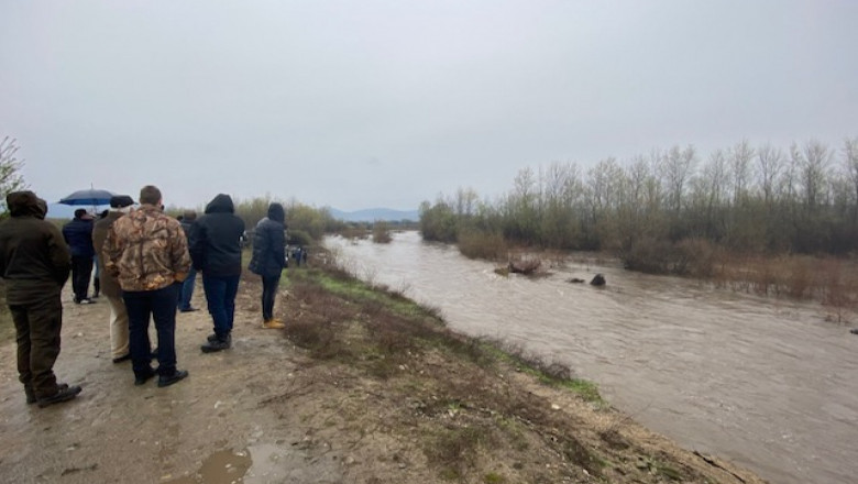 Опасност от наводняване на нивите в Пловдивско