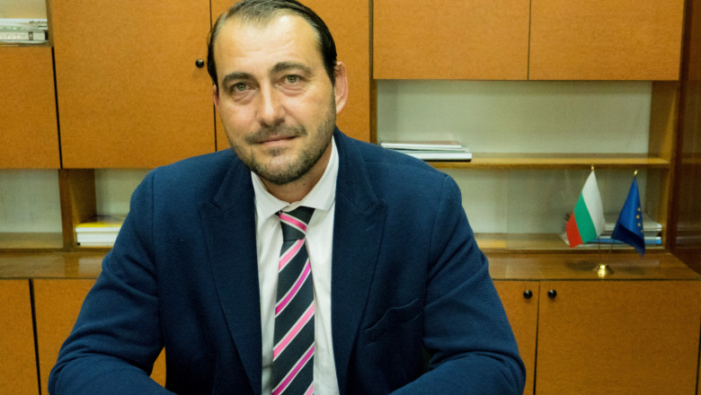 Чавдар Маринов: Танева иска оставката ми заради веригите