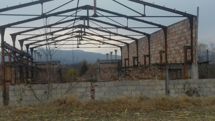 Метална ферма + земя село Душево община Севлиево - Снимка 2