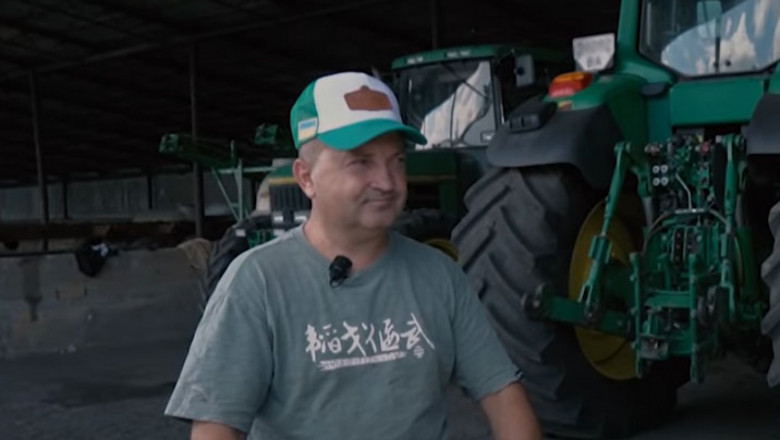 Фермер измайстори уникален агрегат за трактора си