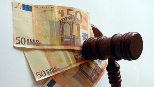 Проучване: Почти 80% от българите искат „пари срещу законност“ - Снимка 1