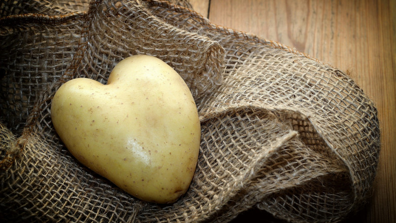 Фермерска инициатива: Картоф, дарен с любов, отива при нуждаещи се българи