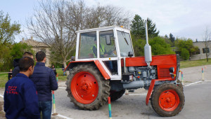 Отличие за младите земеделци от Аграрната гимназия в Добрич