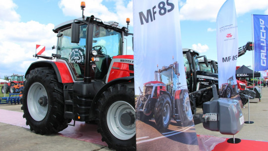 БАТА АГРО 2021: Първите продажби на новото поколение трактори MF 8S са вече факт - Agri.bg