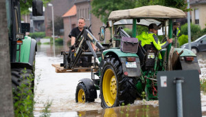 Фермери са на първа линия срещу наводненията