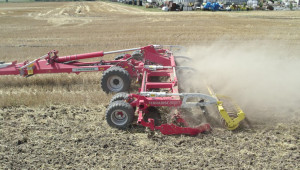 Летни дни на техниката: Машини, които карат почвата да заври - Снимка 11