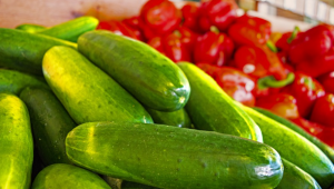 Накъде върви пазарът на зеленчуци: 100% по-скъпи вносни краставици за година