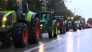 С трактори и комбайни зърнопроизводителите излизат на протест