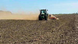 Силен старт: Започна кампанията по сеитба на пшеница в Добруджа