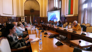 Министър Явор Гечев: Новите технологични карти за основните култури ще бъдат актуализирани всяка година - Снимка 2