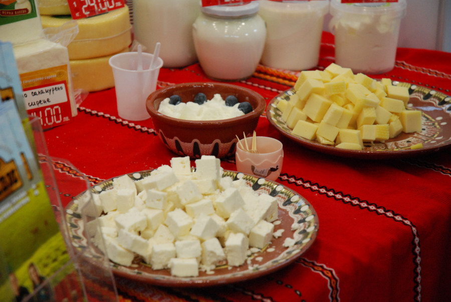 Фестивал на сиренето в град Сливница - Снимка 1