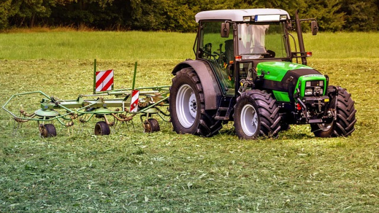 Румънските граничари задържаха крадени трактори