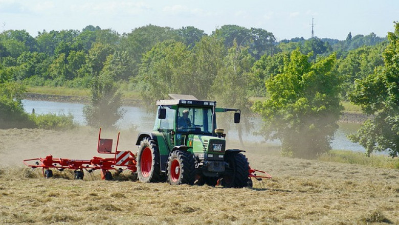 CEMA: Растат продажбите на трактори от по-високия клас