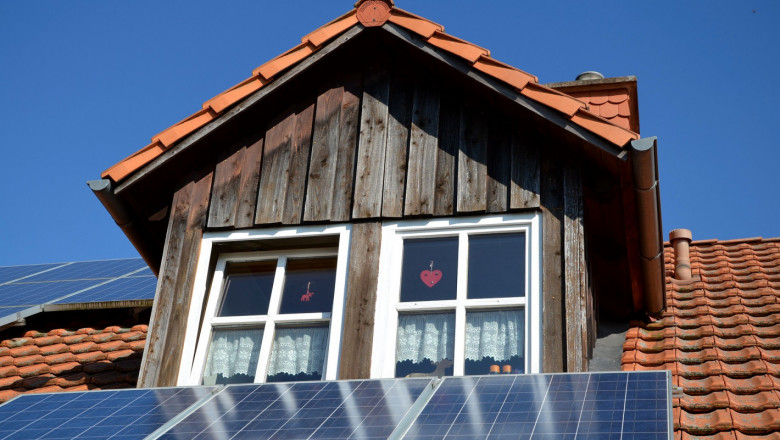 Безплатна енергия от слънцето за селските домове – от днес се кандидатства за финансиране