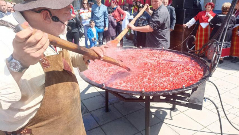 130 кг ягоди бяха сготвени в Кричим