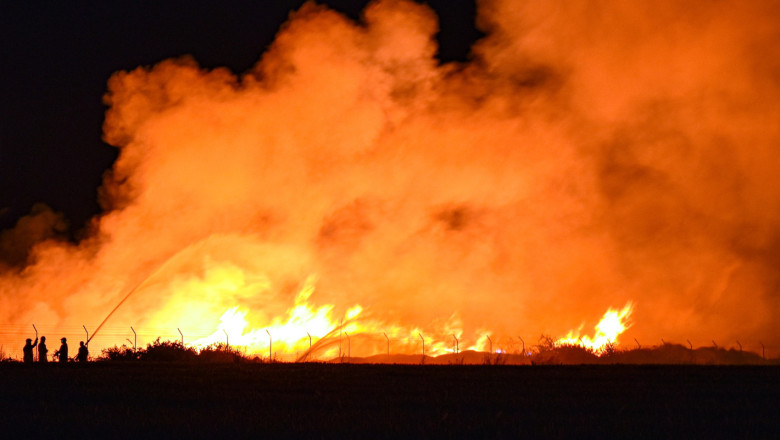 Пожар изпепели нива край козлодуйско село