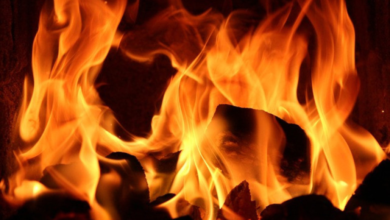 Пожар в завод за фуражи в Ловеч