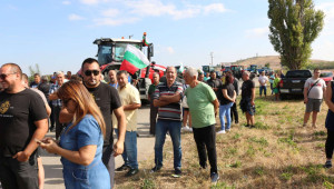 Протест на земеделските производители в цялата страна  (обновена) - Снимка 22
