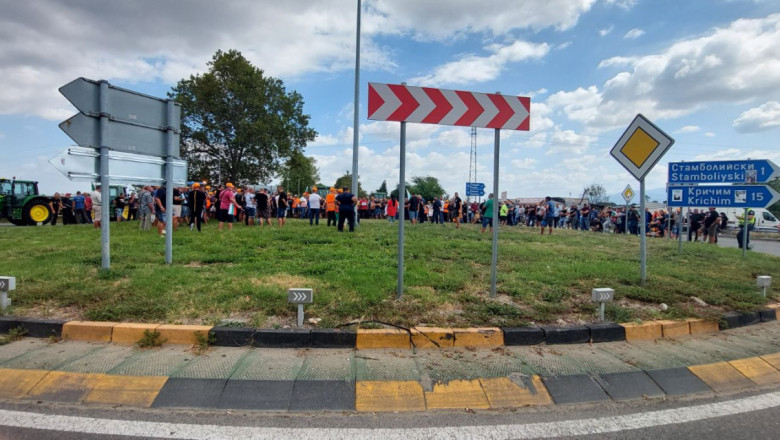 От протеста край Цалапица: Блокада на пътя Пловдив-Пазарджик (обновена)