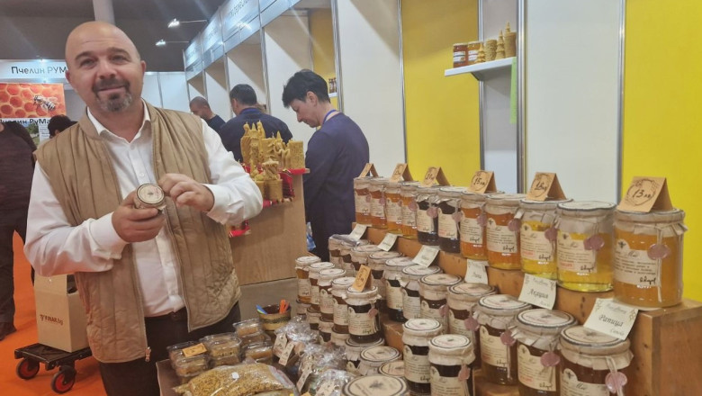 Синът на пчеларя Киро Киров продължава неговото дело