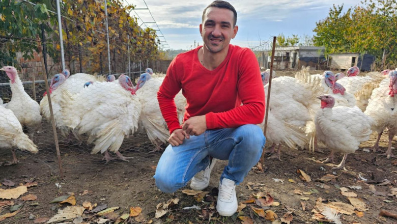 Адриан - човекът, ремонтирал яхтите на Безос и Гейтс, който сега има ферма за пуйки