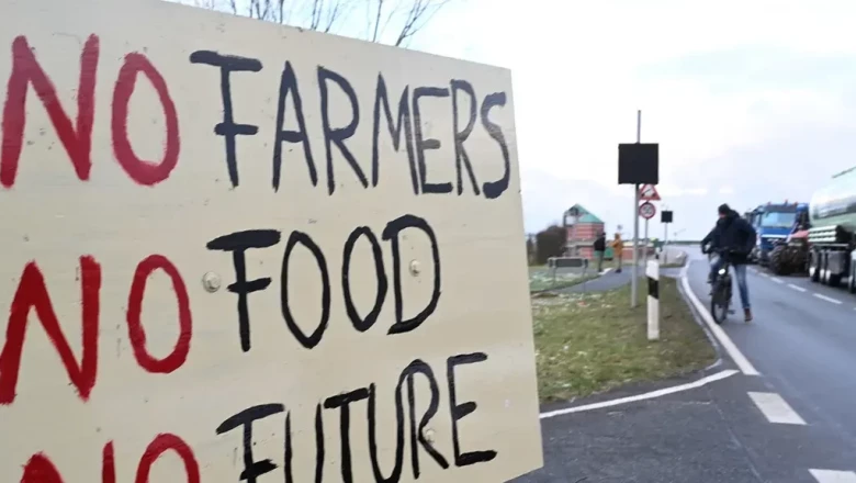 Вишеградската четворка: Фермерските протести може да се разпространят из целия континент
