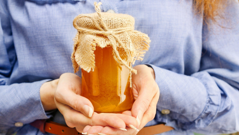 Пчелари: Цената на меда е с 60% надолу и пак няма пазар