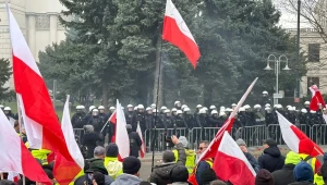 Безредици на фермерския протест във Варшава