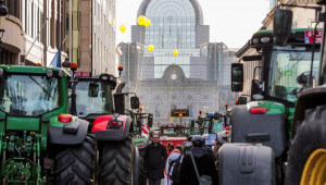 Фермерите отново излизат с тракторите на протест в Брюксел